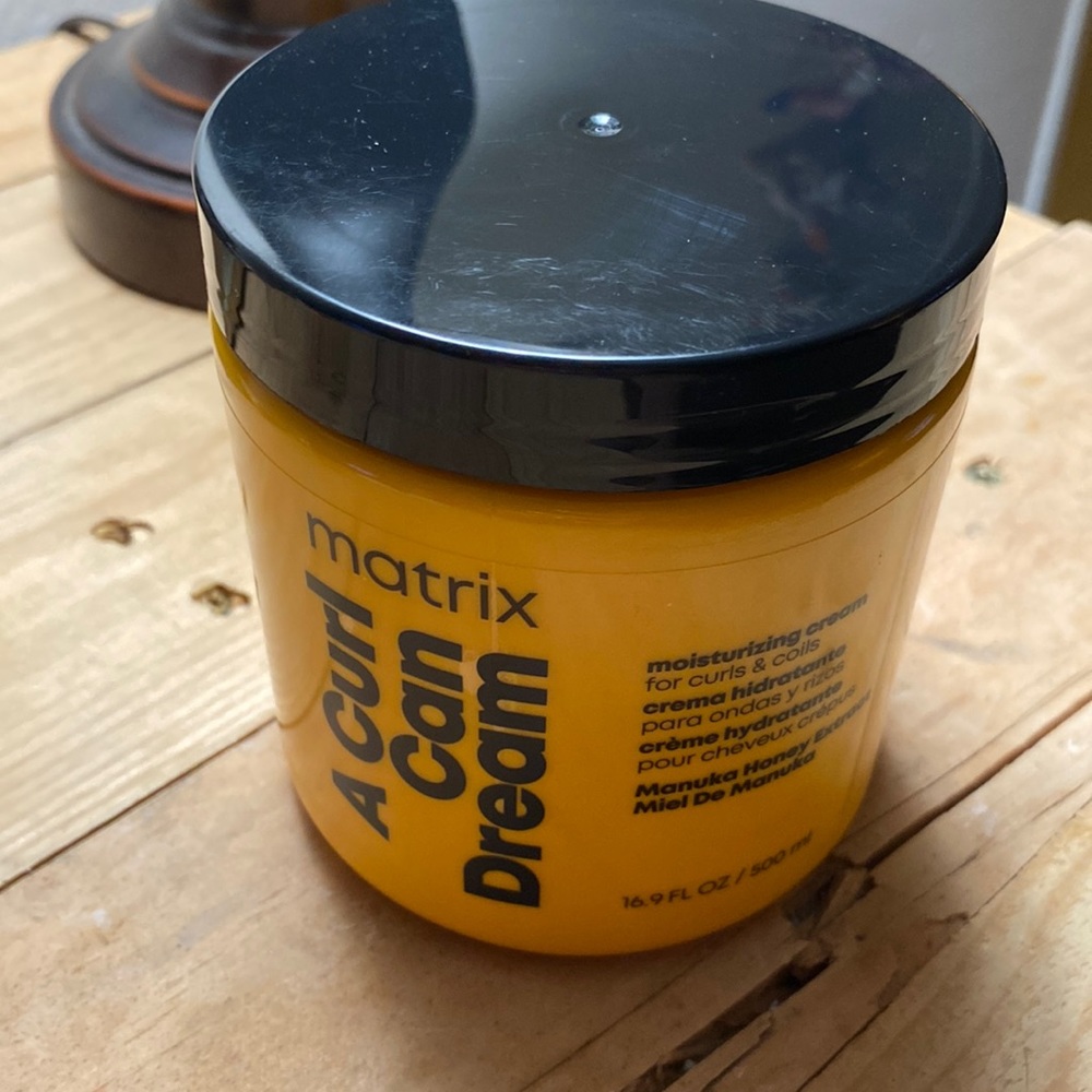 Matrix Total Results A Curl Can Dream Moisturizing cream 16.7 oz